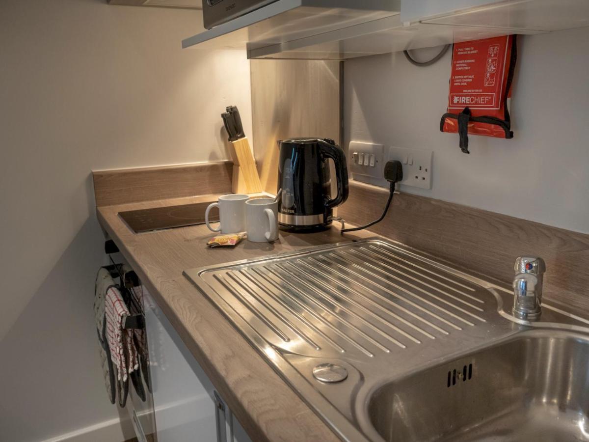 Pass The Keys Cosy High Street Studio With Free Parking Lincoln Exterior photo